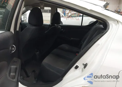 2016 Nissan Versa 1.6 Sl z USA, uszkodzony, nr VIN 3N1CN7AP9GL834366